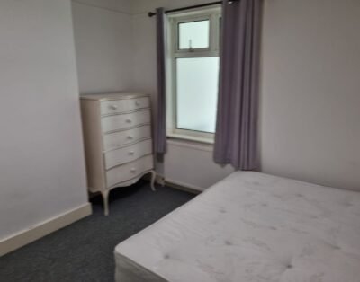 Cozy room at Babington Rd, London NW4 4LD, UK in 810 PCM